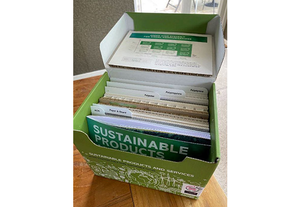 Visual Comms Ecobox